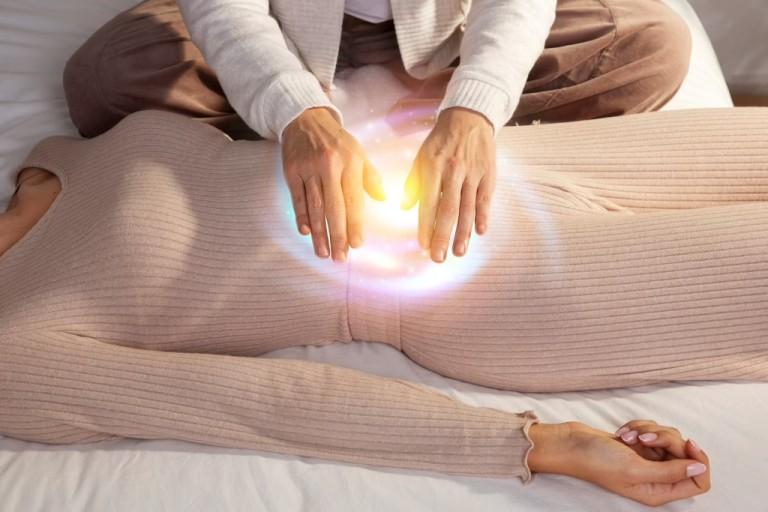Immagine copertina articolo Pranoterapia: guarigione energetica e benessere Immagine copertina articolo Pranoterapia: guarigione energetica e benessere