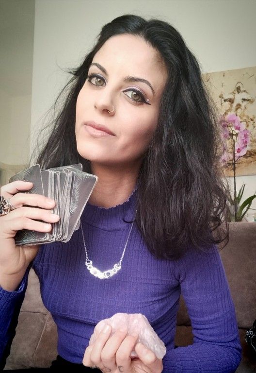 Immagine copertina cartomante Lunaria ☽○☾ I Riflessi dell'Anima Immagine copertina cartomante Lunaria ☽○☾ I Riflessi dell'Anima