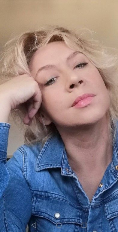 Immagine copertina cartomante Livia Sensitiva Immagine copertina cartomante Livia Sensitiva